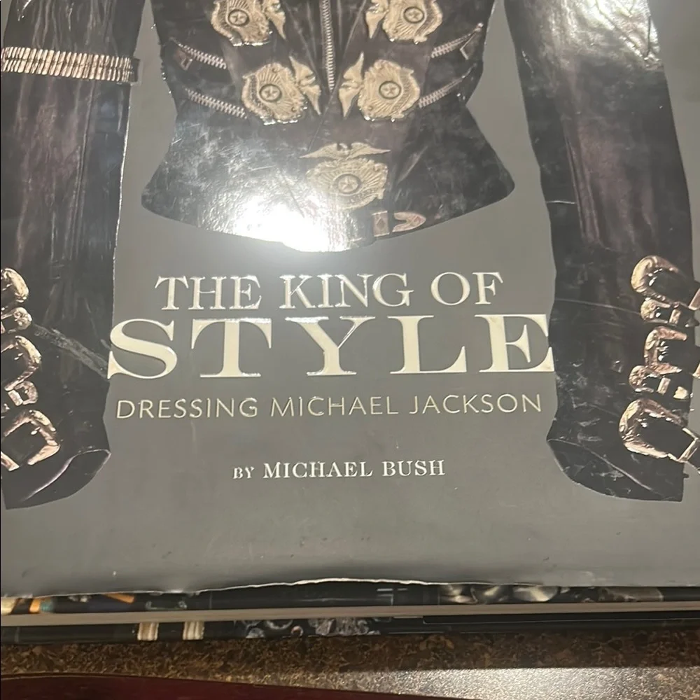 The King of Style Dressing Michael Jackson Coffee Table Book - Picture 3 of 13